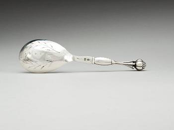 A Georg Jensen strainer spoon, Copenhagen 1915-27.