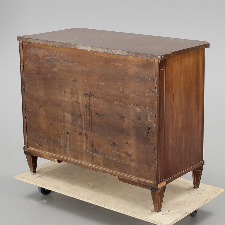 SKRIVBYRÅ, sengustaviansk, omkring år 1800.