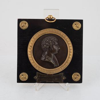 Plaque, patinated bronze and gilded brass, 19-20th century.