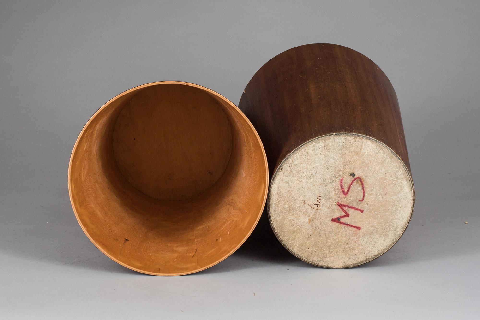 PAPPERSKORGAR, 2 st, Martin Åberg, Servex.