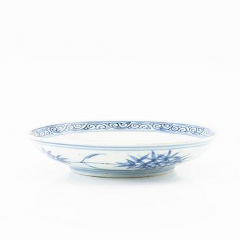 A blue and white dish, Ming dynasty, with Xuande six character mark.