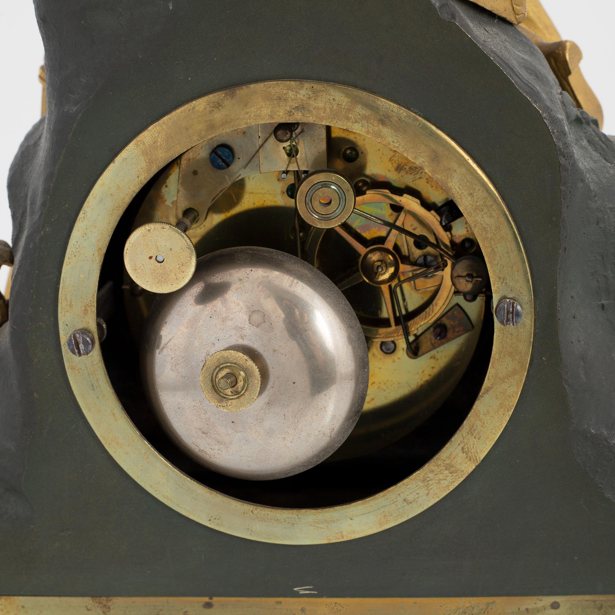 Bordsur, empirestil, 1900-talets början, märkt Euler Blamont.