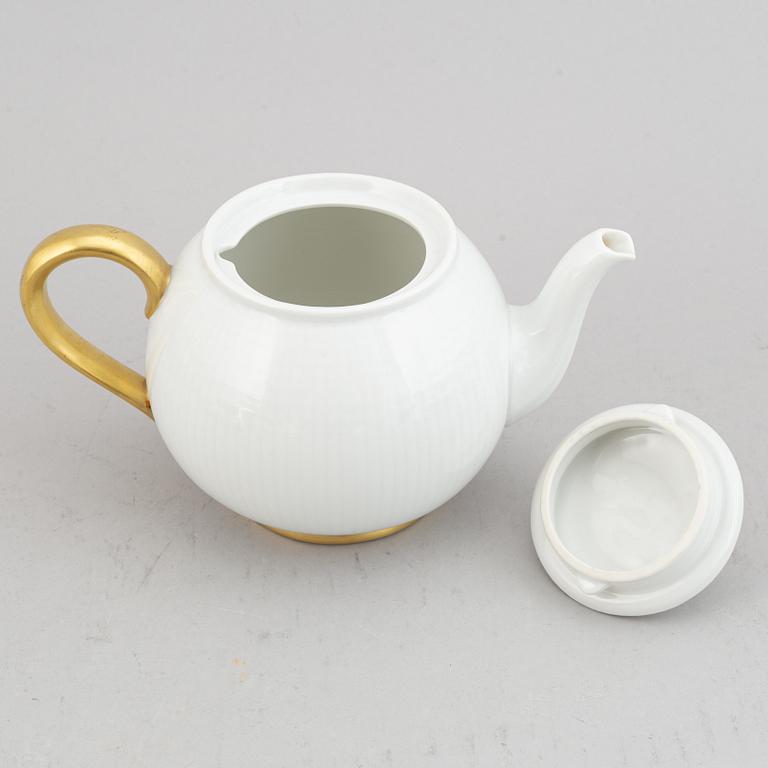 Louise Adelborg, Mat, kaffe- och teservis, Porslin, 110 delar, "Swedish Grace"/"Nationalservisen", Rörstrand.