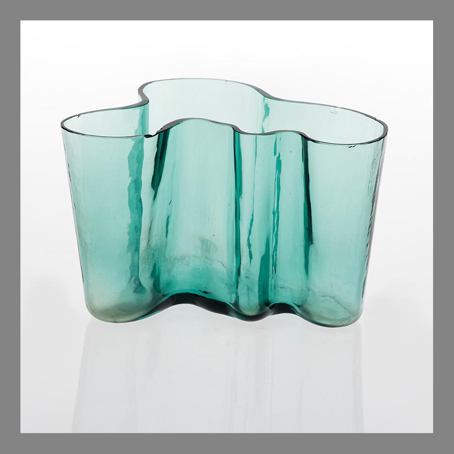 ALVAR AALTO, VAS. Savoy. Karhula, 1930-tal.