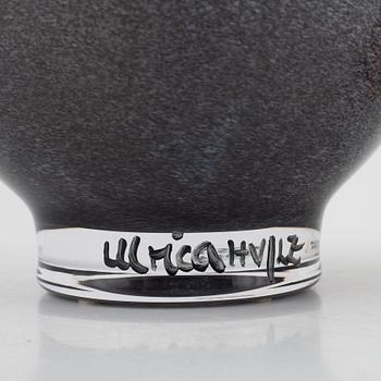 Ulrica Hydman-Vallien, vaser, 2 st, "Open Mind", Kosta Boda.