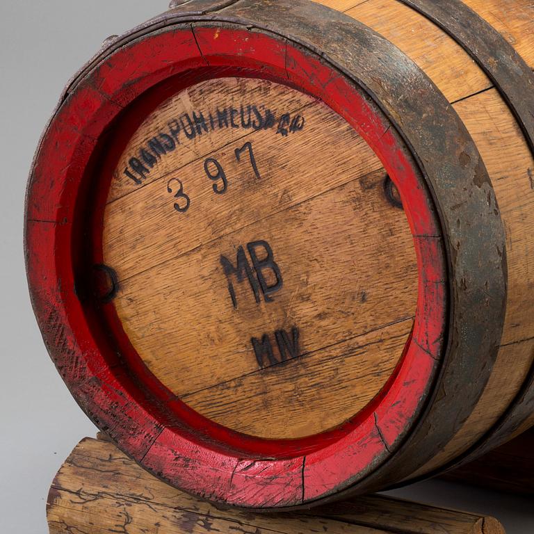 An oak beer barrel from Münchenbryggeriet, Stockholm, first half of the 20th Century.