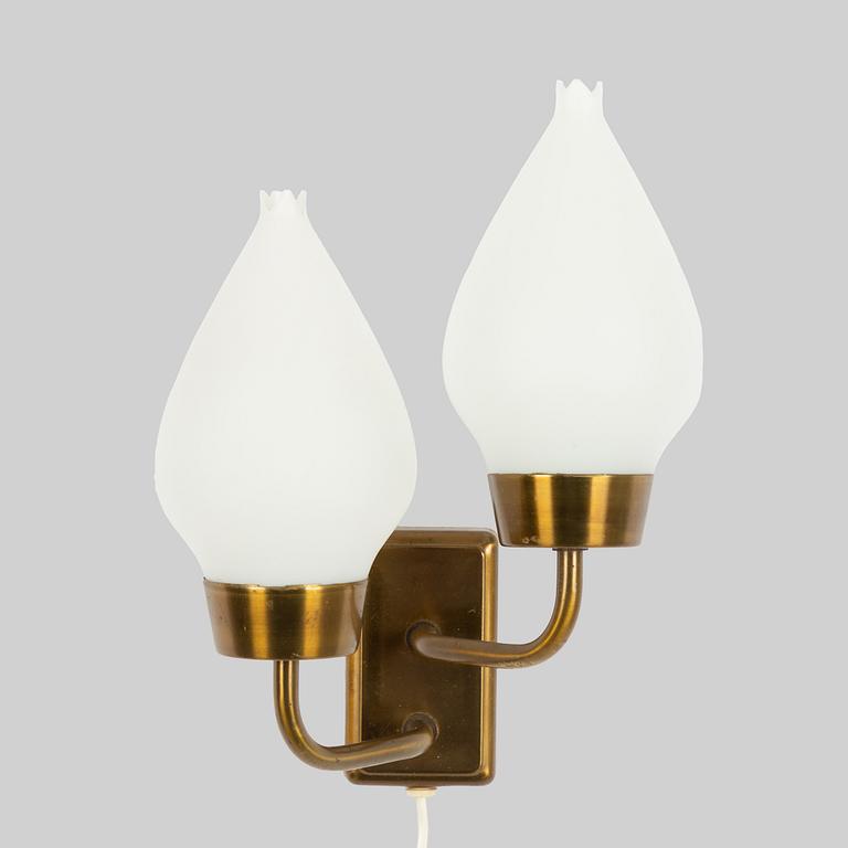 Two similar Swedish Modern wall lamps, 1940s.