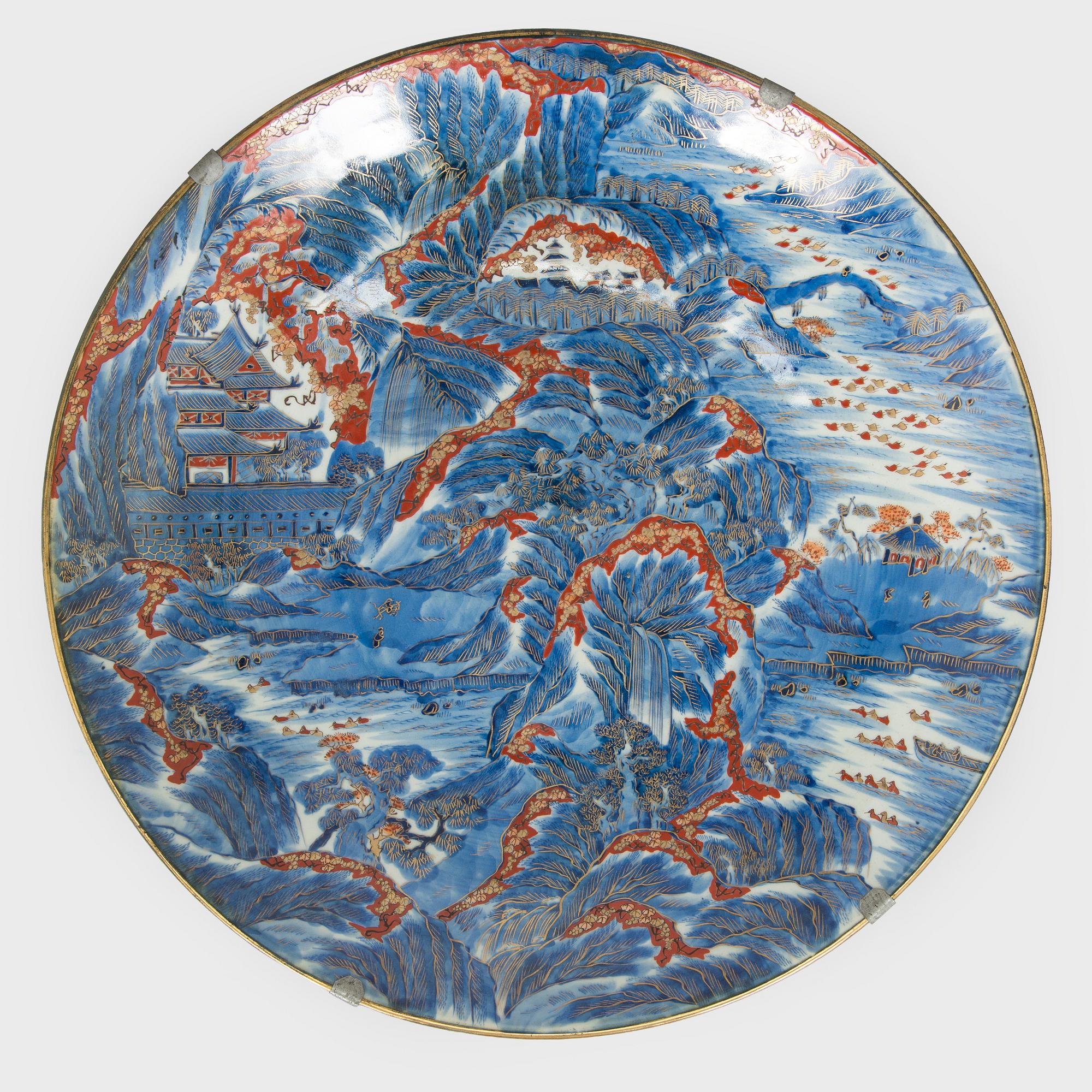 Praktfat, 2 st, porslin, Japan 1900-talets mitt.