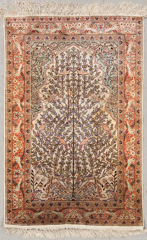 BÖNEMATTA, old, Kayseri, silke, ca 134 x 88 cm.