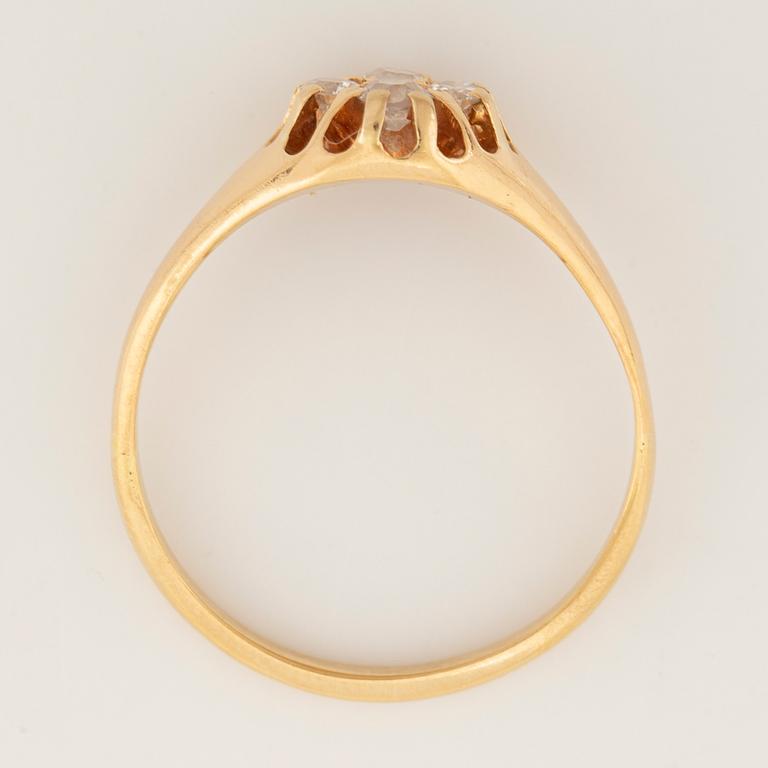 Brilliant cut diamond ring.