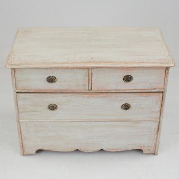 BYRÅ / SÄNG, 1800-talets första hälft.