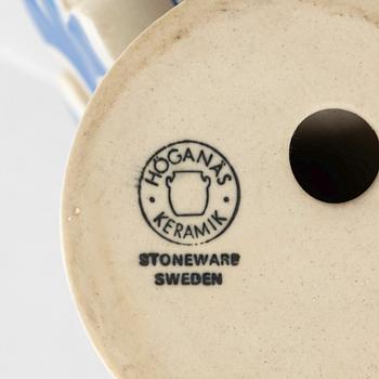 Lisa Larson, ljusstakar, 6 st, ljuslykta samt salt- och pepparströare, stengods och majolika, bl.a. Höganäs.