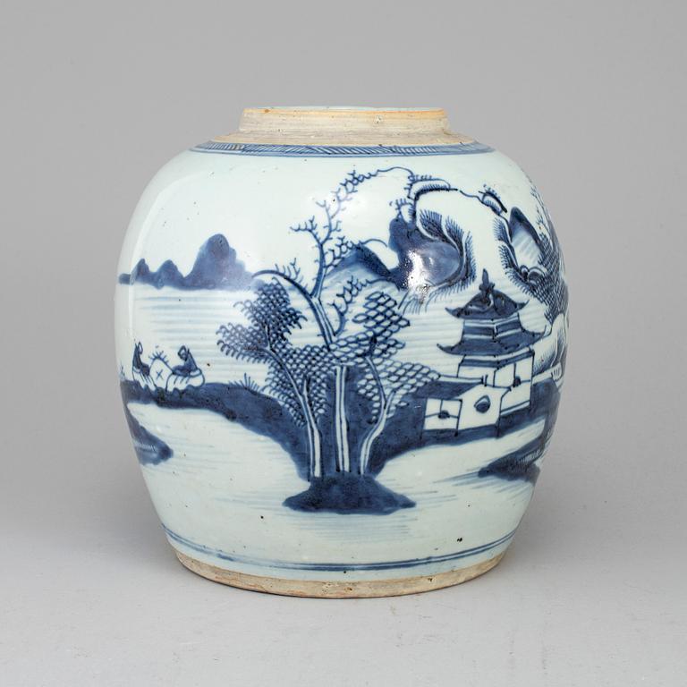 A blue and white jar, Qing dynasty, 19th century.