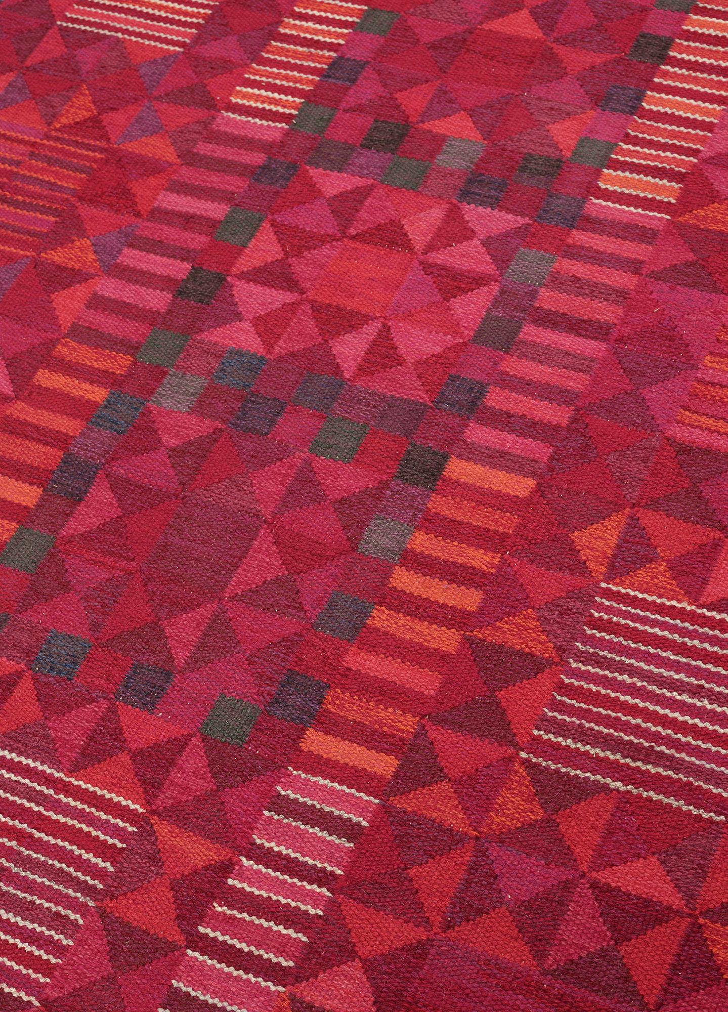 MATTA. "Rubirosa, röd". Gobelängteknik. 216,5 x 141 cm. Signerad AB MMF MR.