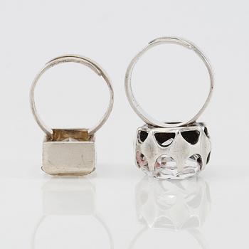 RINGAR, 2 st, sterlingsilver och bergkristall, Swedesign, 1974 och 1975.