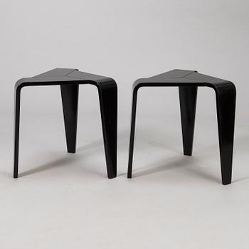 MARKE NISKALA-LUOSTARINEN, jakkarapari, "Tabouret", Oy Stockmann Ab, Keravan puusepäntehdas, 1900-luvun puoliväli.