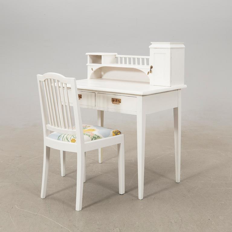 Desk with chair around 1900.