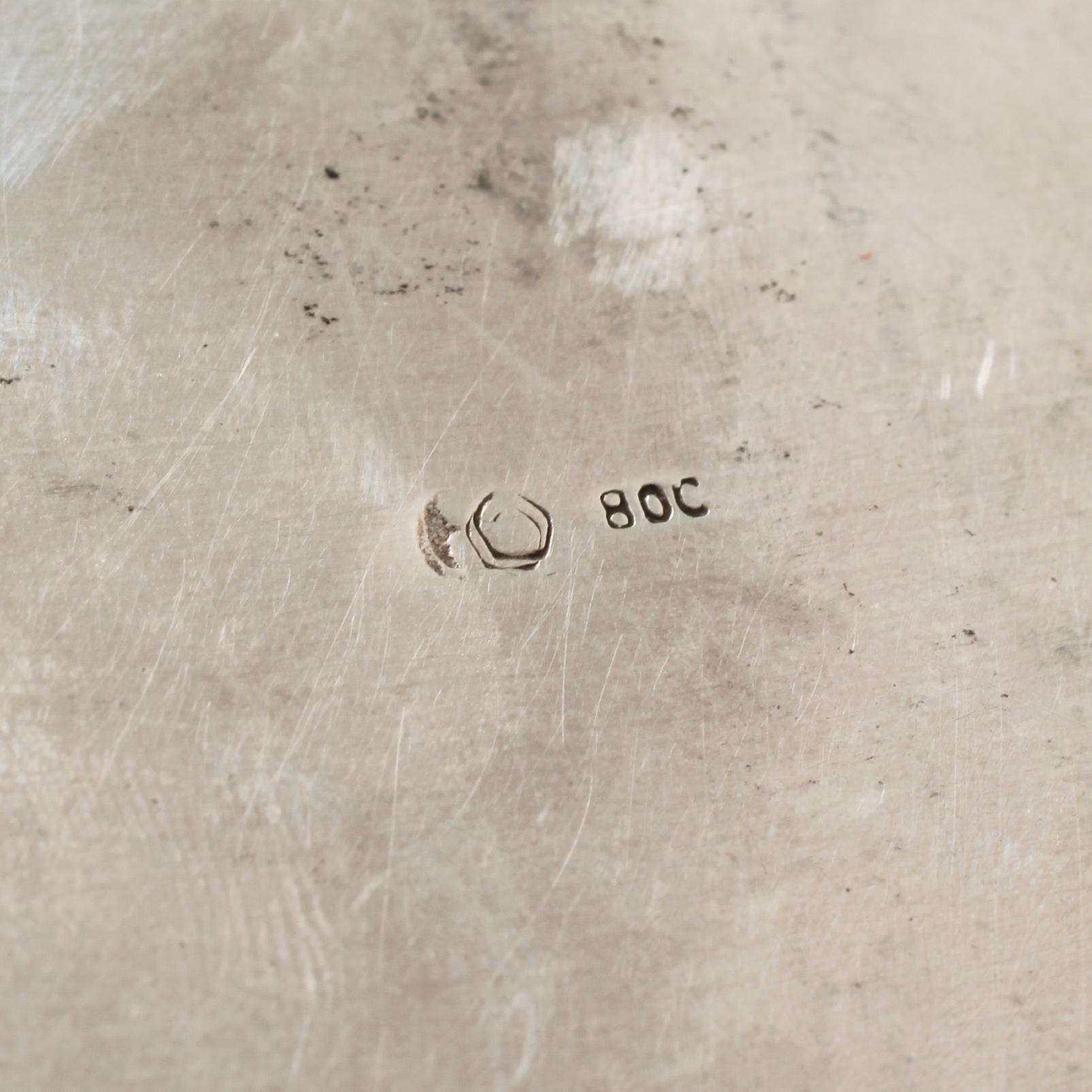 Two silver and low grade silver boxes, first half of the 20th century. Total weight 490 g.