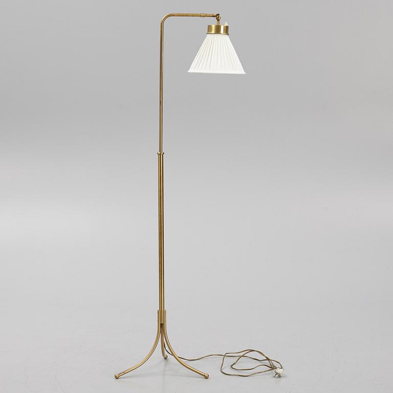 Josef Frank, a model 1842 floor lamp from Firma Svenskt Tenn.