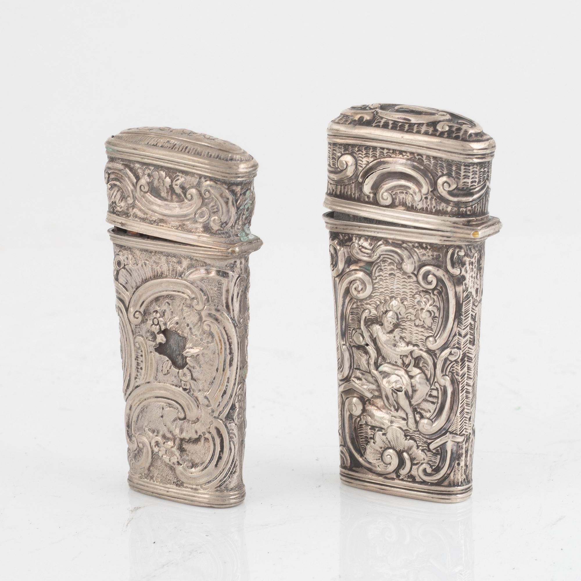 Etuier, två stycken, silver, Historismus, 1800-talets senare del.