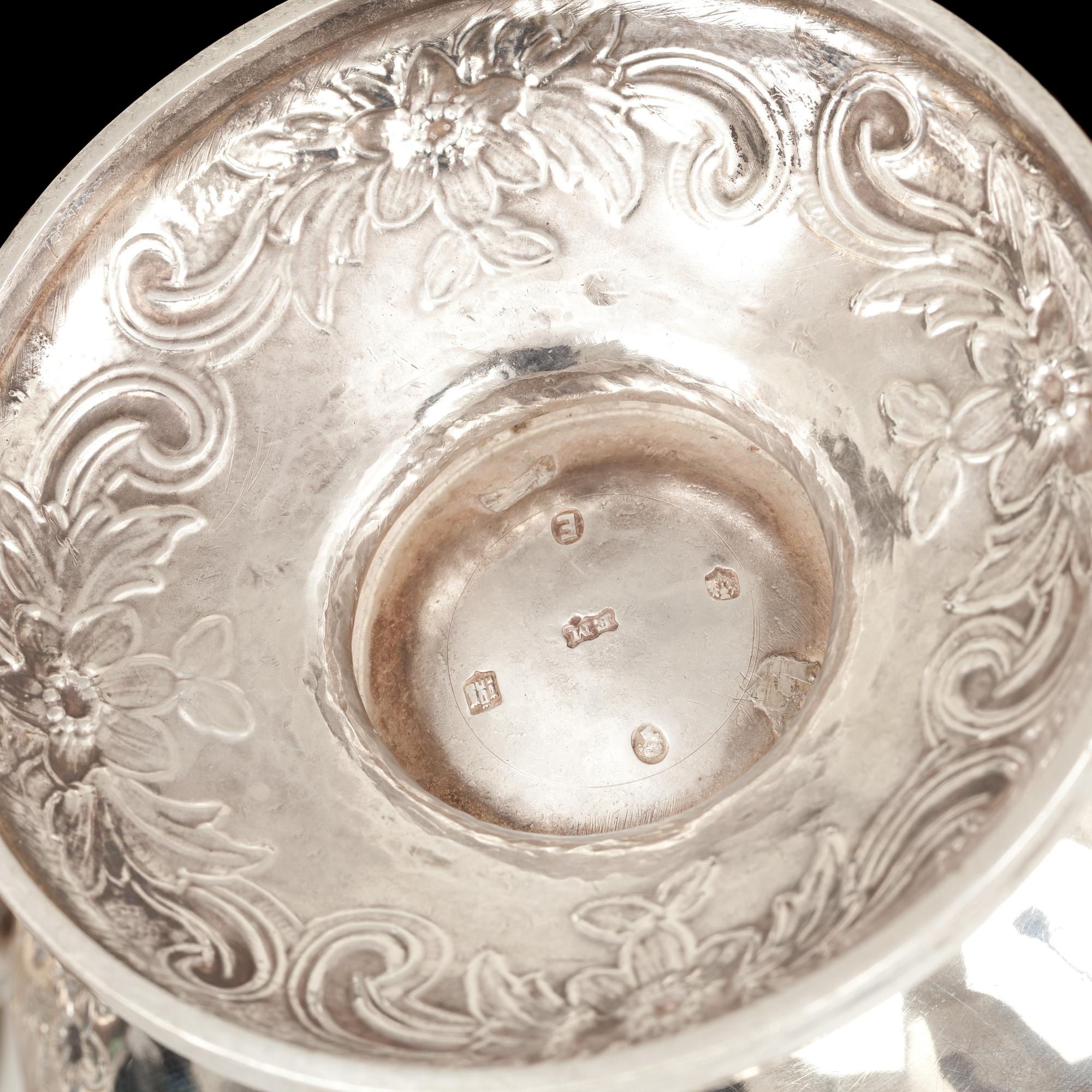 TESERVIS, 3 delar, silver, Nyrokoko, Millidge & Son, Edinburgh, Skottland, 1861. Tot vikt ca 1500 g.