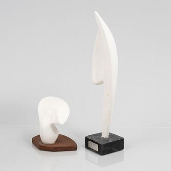 Axel Nordell, skulpturer, 2 st, "Estrad" & "Delfin", gips.