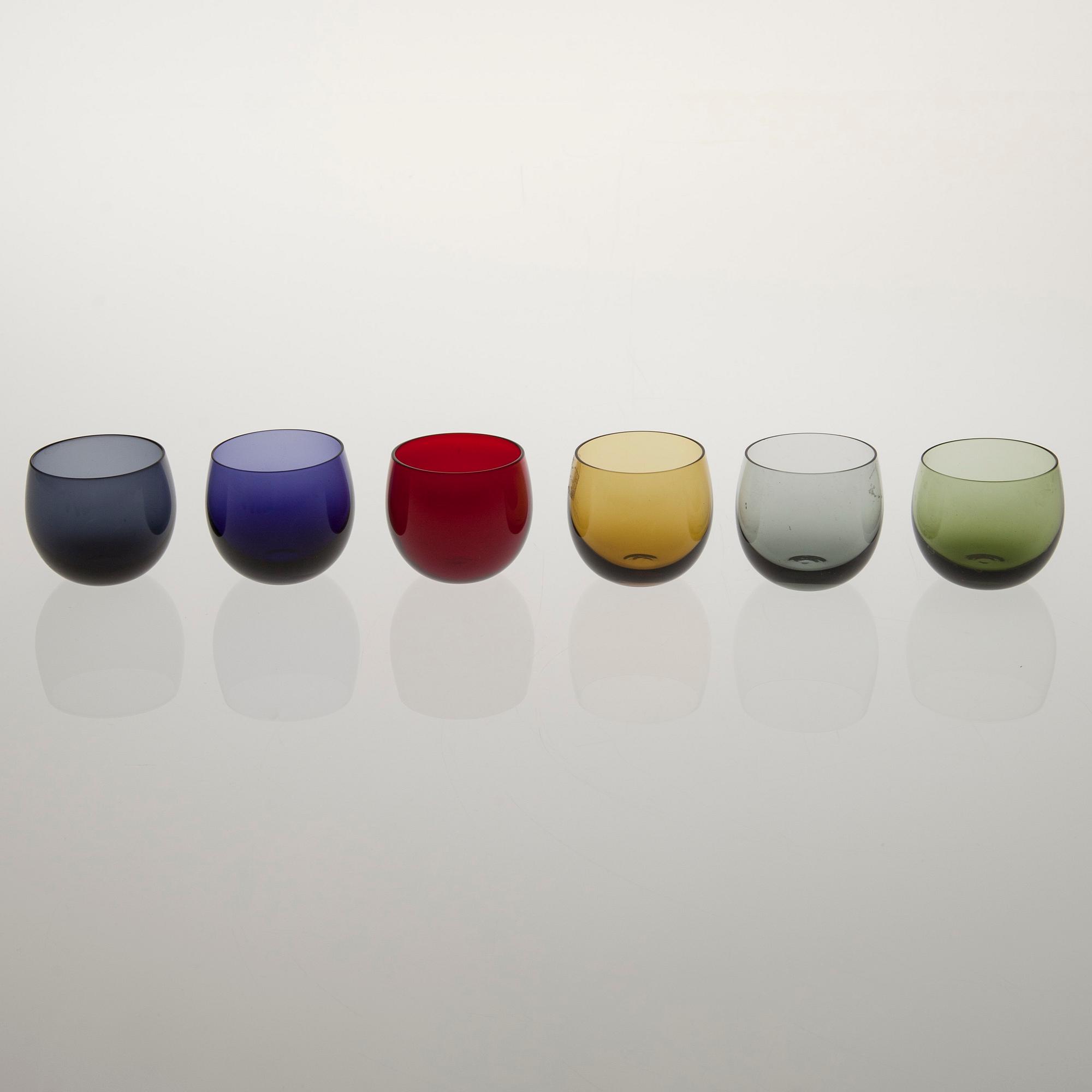 SNAPS- och COCKTAILGLAS, 18 st, modell 2702 och "Marja" 2745, Saara Hopea, Notsjö Nuutajärvi 1950-60-tal.