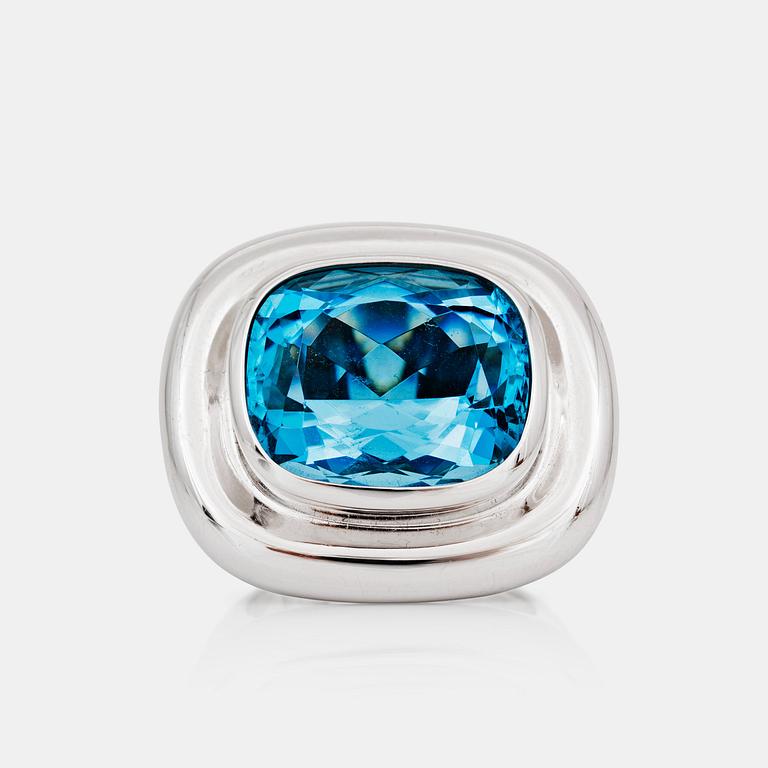 RING, Paloma Picasso för Tiffany & Co, med akvamarin, ca 17.00 ct. Serienummer 19625672.