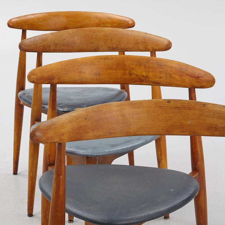 Hans J Wegner, stolar, 4 st, "Hjertestolen". Fritz Hansen, Danmark, 1940/50-tal.