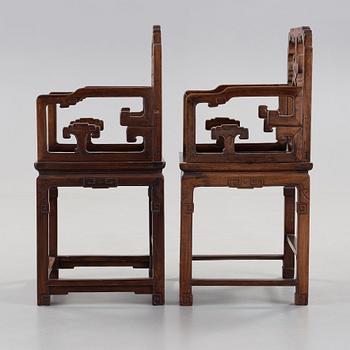 A pair of Zitan armchairs, 18/19th Century.