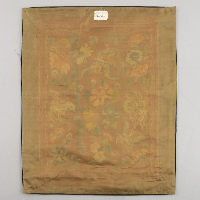 A group of five Chinese silk textiles, late Qing dynasty / first part of the 20th century.