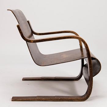 Alvar Aalto, A 1932-1934 'Paimio' armchair for O.Y. Huonekalu-ja Rakennustyötehdas A.B. Finland.