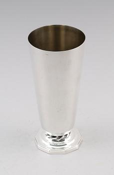 BÄGARE, silver, GAB, Stockholm 1935. Vikt ca 288 g.