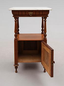 SÄNGBORD, nyrenässans, sent 1800-tal.