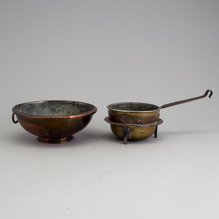 A set five copper items, 19th century.