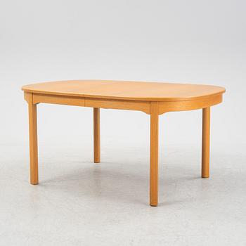 Carl Malmsten, an 'Ambassadör' oak dining table, second half of the 20th century.