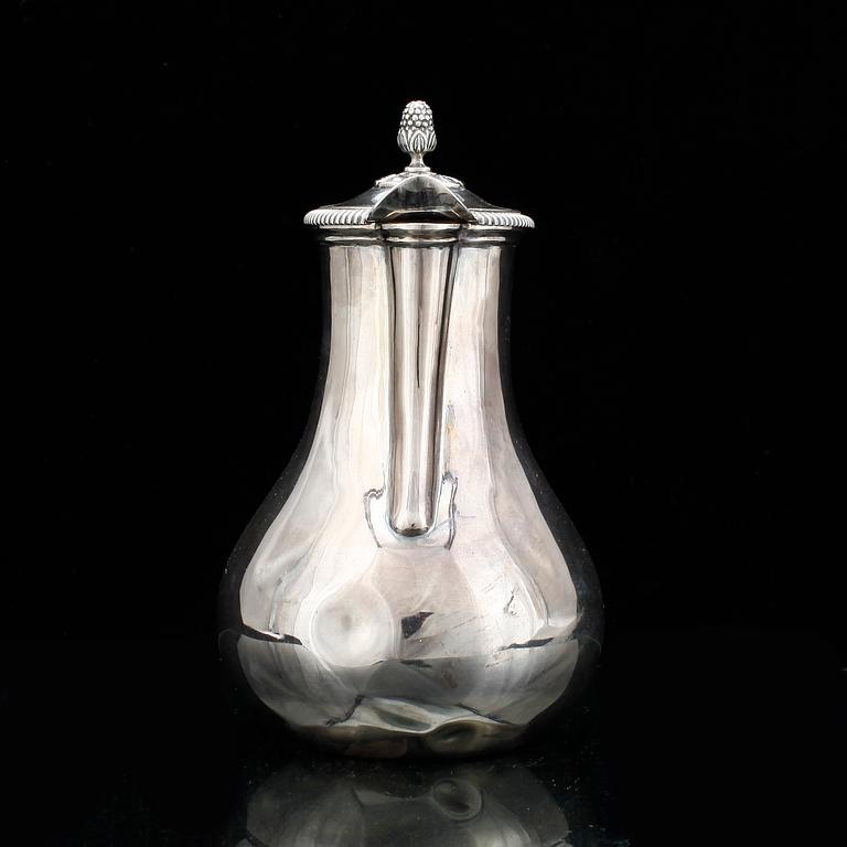 KANNA, silver, Paris, troligen omkring 1900. Vikt ca 260 gram.