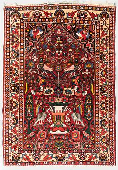 Matta, Bakthiari, ca 195 x 148 cm.