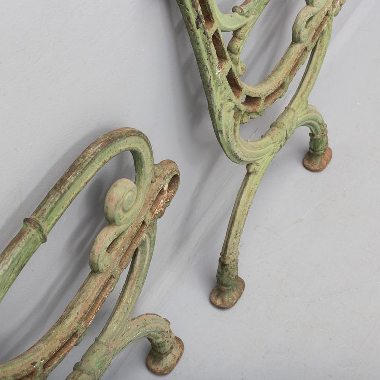 SOFFGAVLAR, ett par, gjutjärn, Skoglund & Olson Gefle, omkring år 1900.