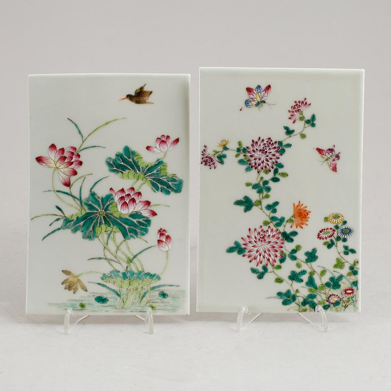 PORSLINSPLATTOR, 1 par, Kina, 1900-tal.