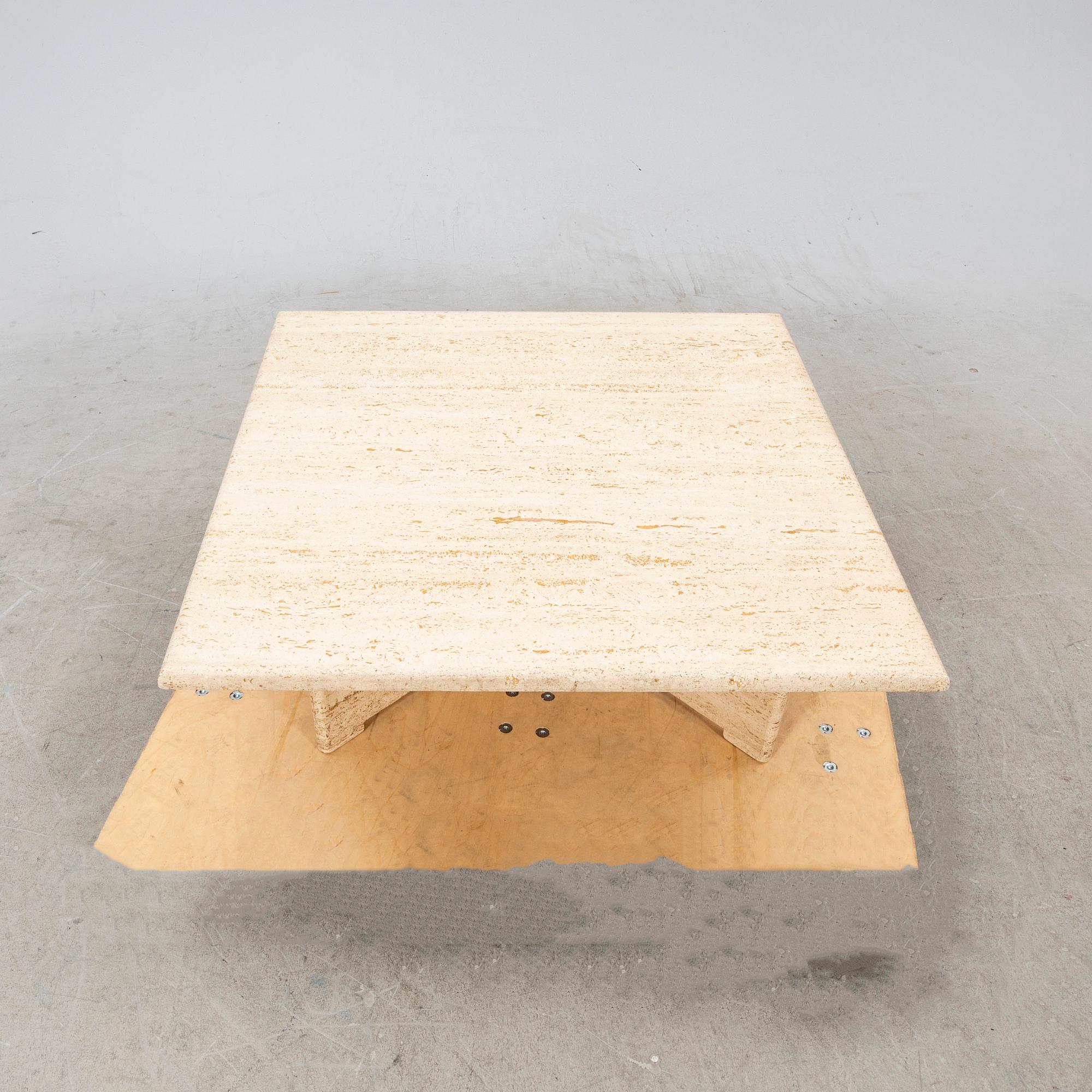 Coffee table, second half of the 20th century.