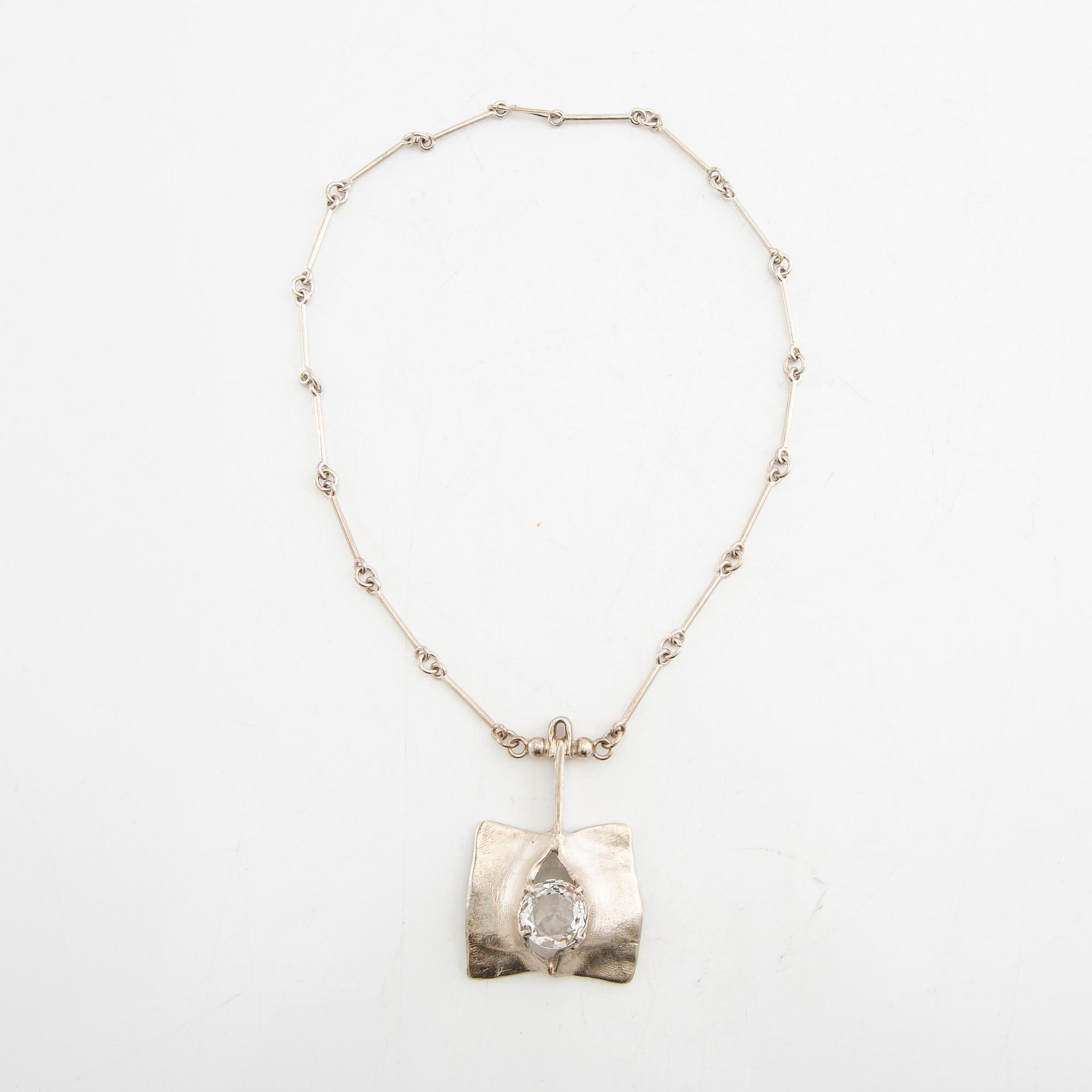 Magnus G:son Liedholm, necklace sterling silver and rock crystal signed.
