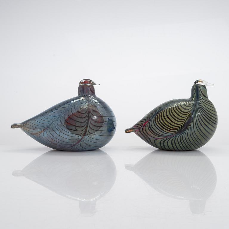 Oiva Toikka, glass birds, 2 pcs, signed O. Toikka Nuutajärvi Notsjö.