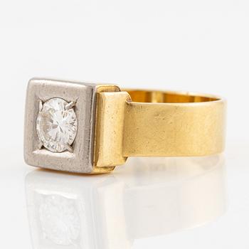 Wiwen Nilsson, Wiwen Nilsson, a ring, 18K gold with a round brilliant-cut diamond, Lund 1964.