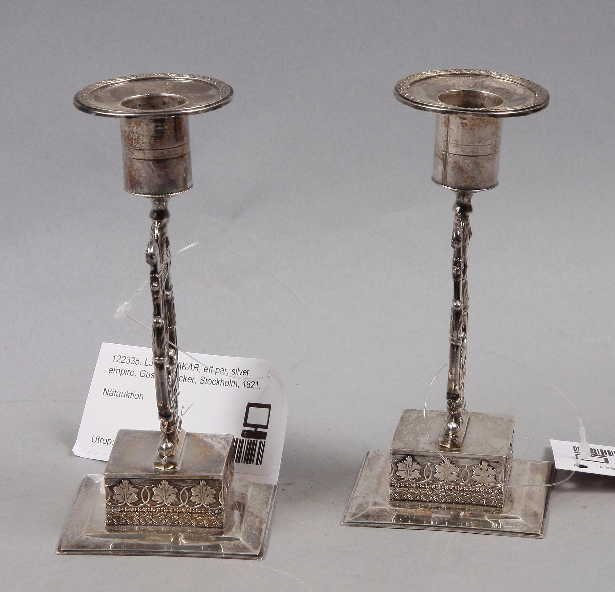 LJUSSTAKAR, ett par, silver, empire, Gustaf Folcker, Stockholm, 1821.