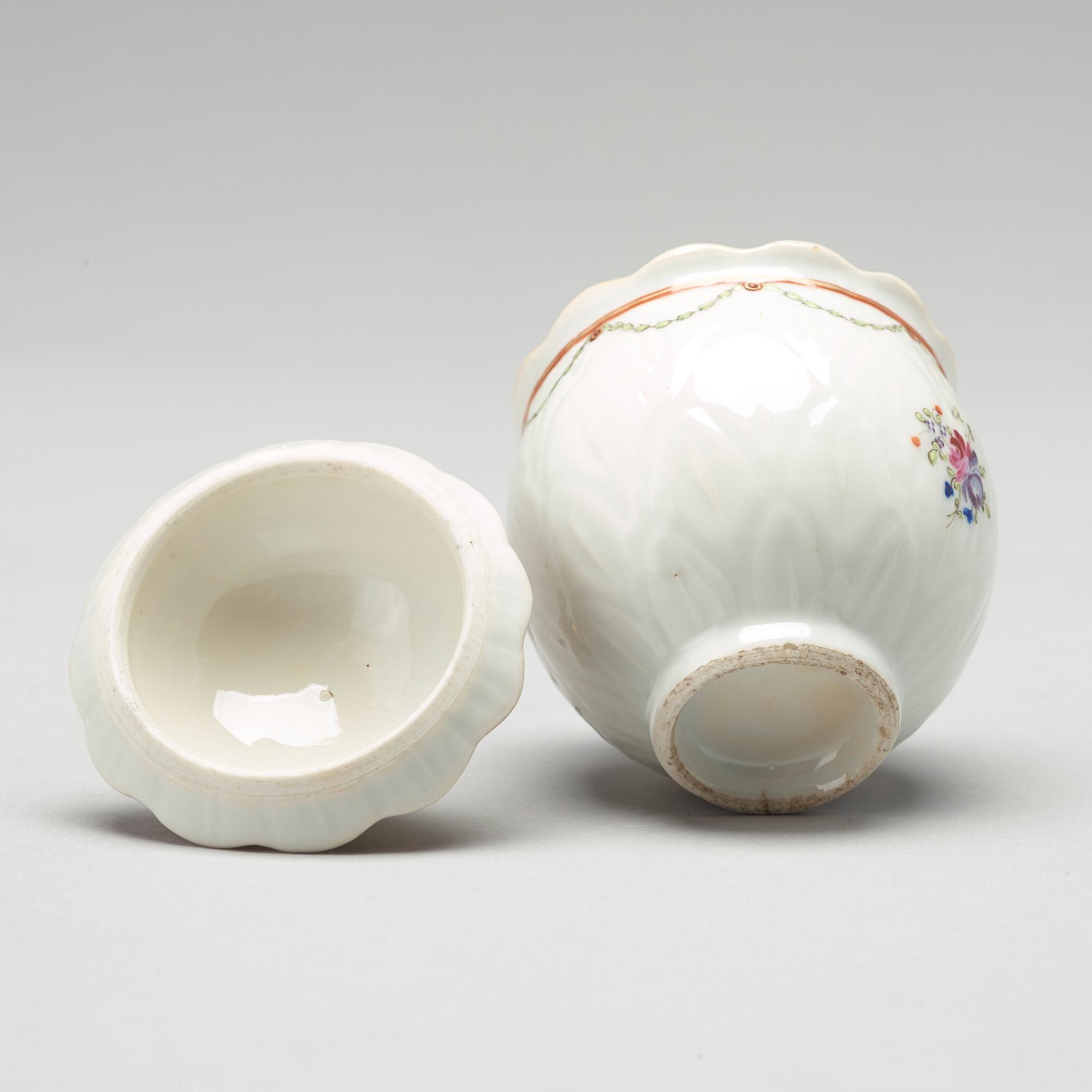 SERVISDELAR, 19 stycken, kompaniporslin. Qingdynastin, Qianlong (1736-96).