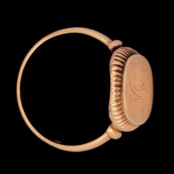 KLACKRING, 18k guld, svenska importstämplar, 1900-tal. Tot vikt ca 8,4g.