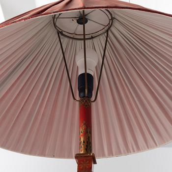 A chinoiserie floor lamp, 20th century.