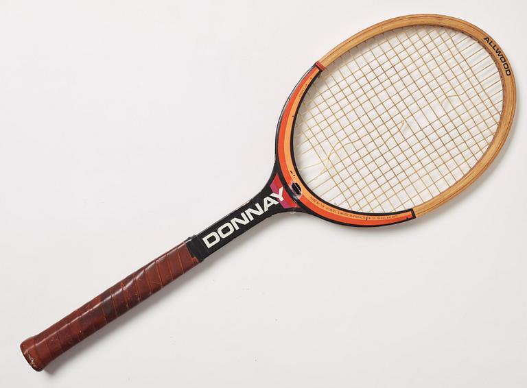 Tennis racket, Donnay Borg Allwood. Signed by Björn Borg with dedication on Slipcase.