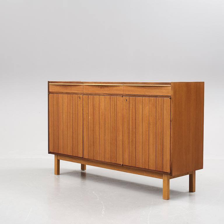 SIDEBOARD, teak. 1950-60-tal.